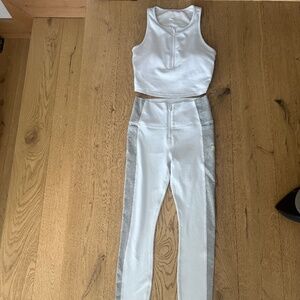 Vuori Women’s Set Leggings Size S Top W Bra Size M White Gray Zipper